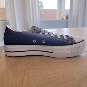 Brand New Women’s Converse